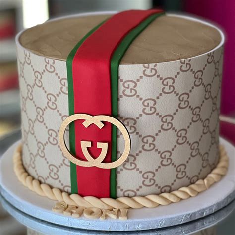 gucci cake for baby girl|Gucci birthday cake for her.